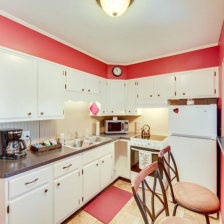 Dutch Country Schoolhouse Haven With Grill! Apartment Gap Exterior photo