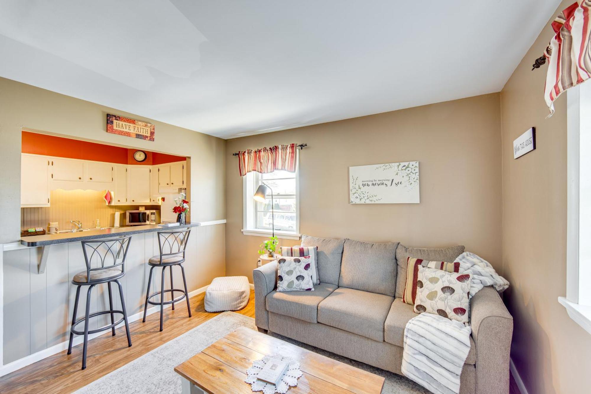 Dutch Country Schoolhouse Haven With Grill! Apartment Gap Exterior photo