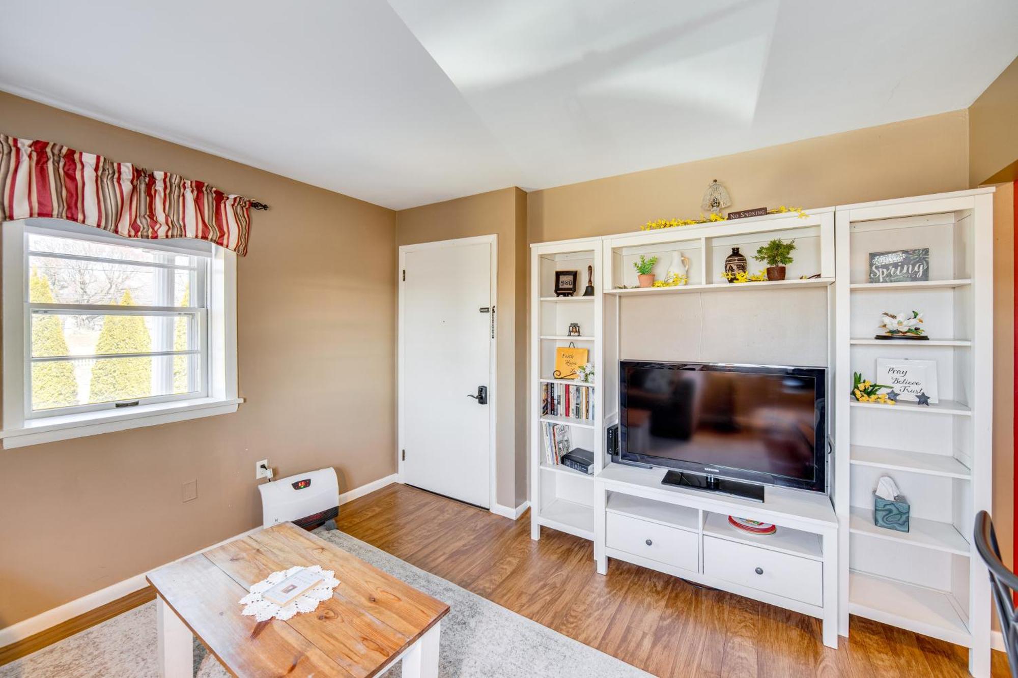 Dutch Country Schoolhouse Haven With Grill! Apartment Gap Exterior photo